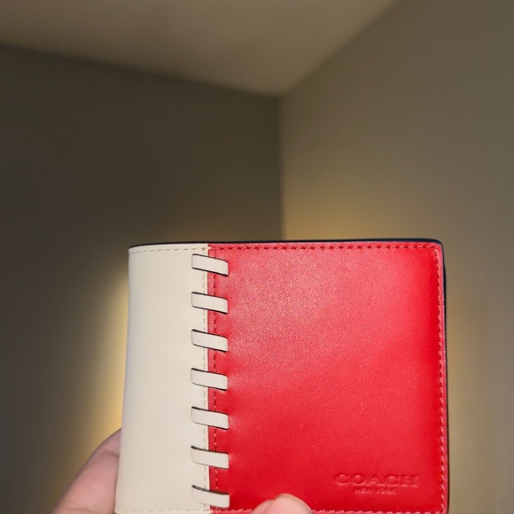 AUTHENTIC Coach Baseball 3 In 1 Wallet With Whipstitch - Picture 1 of 3